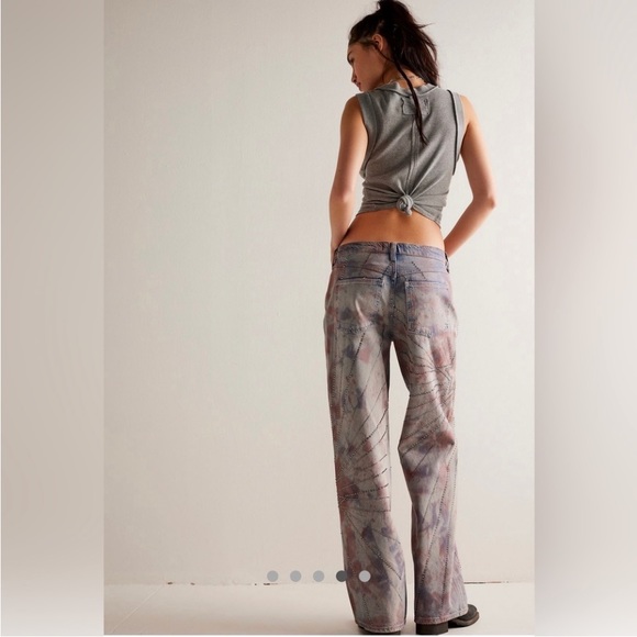 Free people Aurora Mid Rise Straight Jeans size 24 $248- Swarovski Crystals!! - Picture 4 of 16